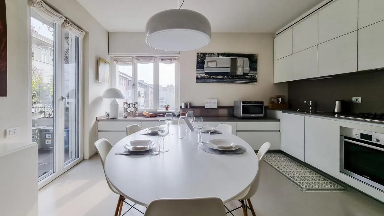 Italianway - Venini 16 Apartment Milan 0*,  Italy